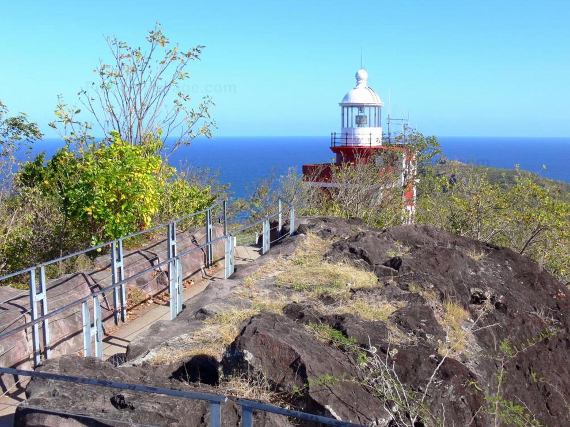 Studio Brazilia Bois Et Nature, Terrasse Avec Vue Sur Les Pitons Le Robert Exterior foto